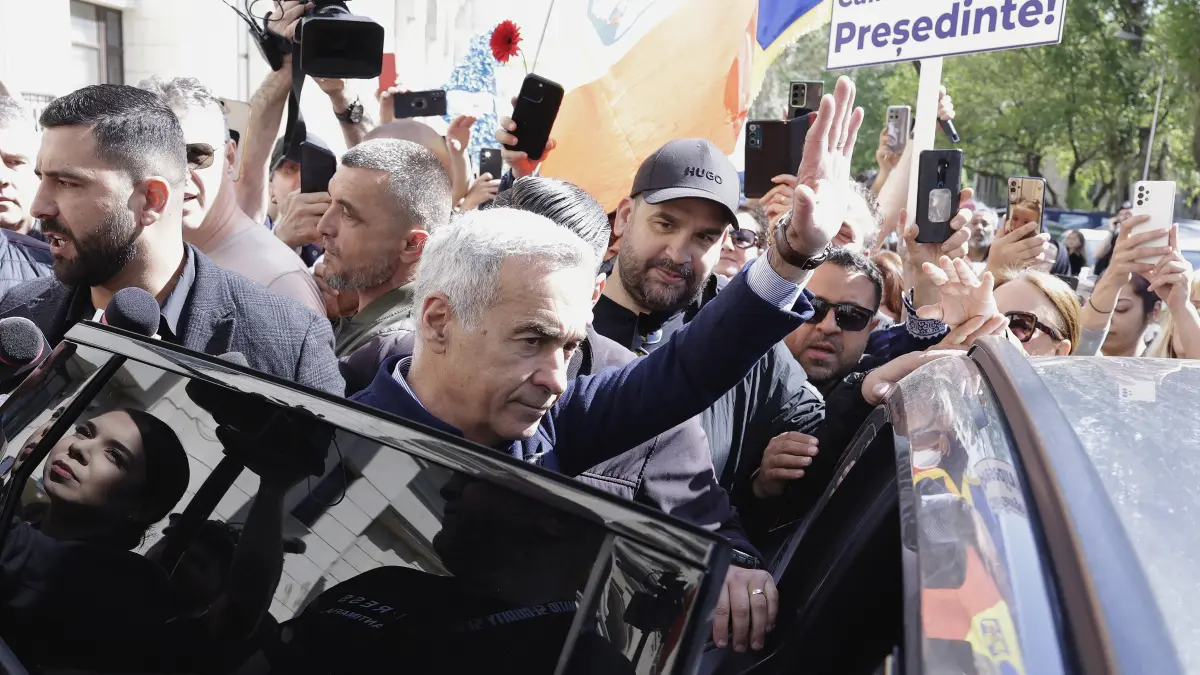 calin georgescu a fost chemat marti la audieri la parchetul general dupa ce a reprodus un citat din corneliu zelea codreanu