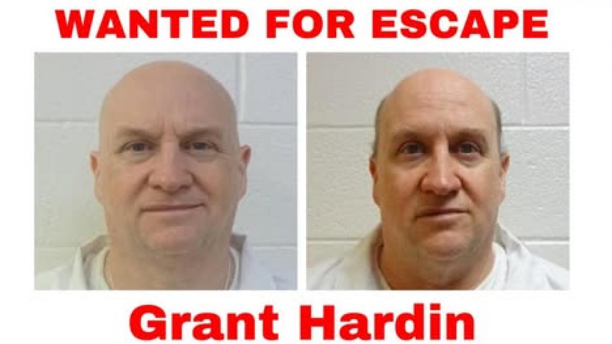 un detinut extrem de periculos a evadat dintr o inchisoare de maxima siguranta in plina zi chiar pe poarta puscariei