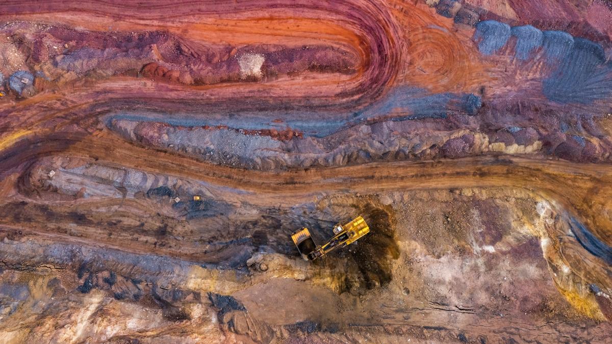 cel mai mare zacamant de fier de pe pamant a fost descoperit 55 de miliarde de tone gata sa zguduie pietele