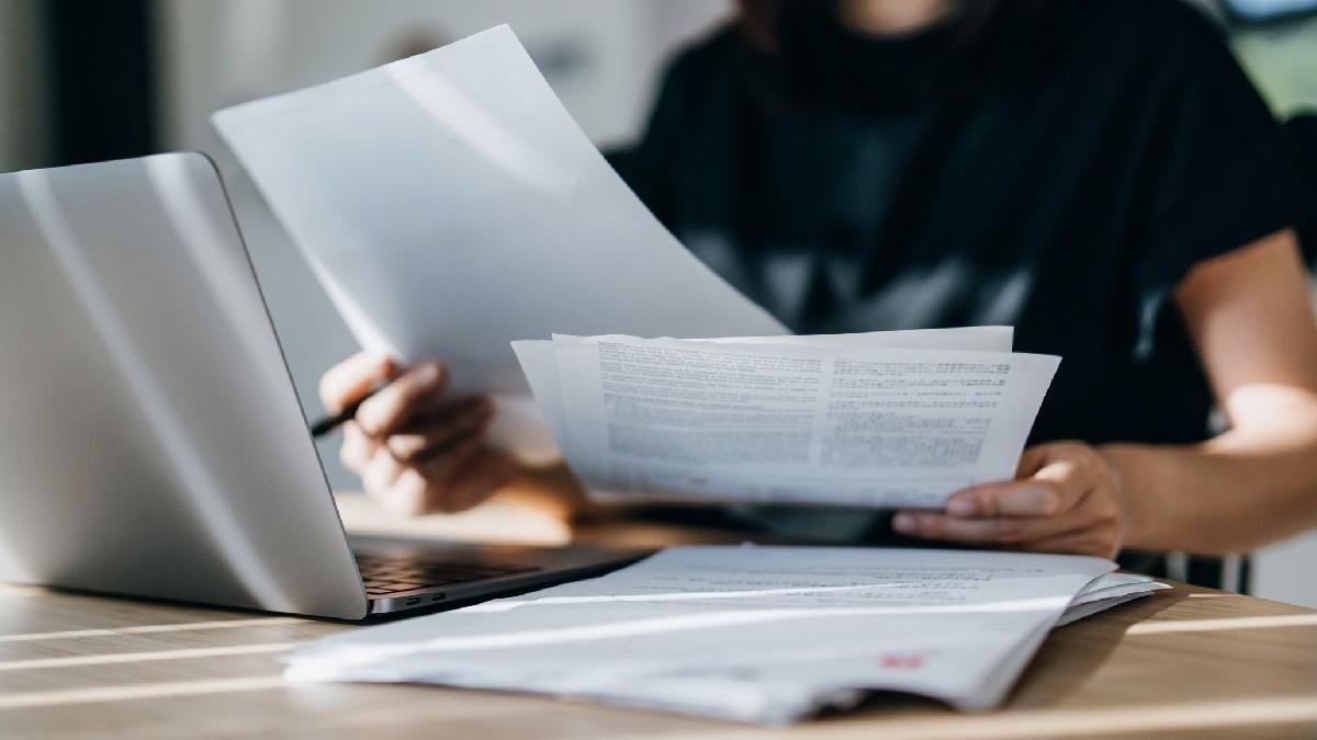 mii de romani afla ca au de platit rate la credite pe care nu le au facut victimele escrocilor pot fi executate silit m am panicat