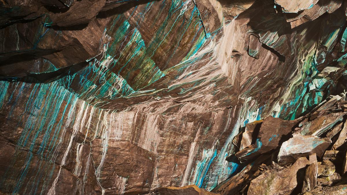 un zacamant urias de cupru de peste 20 de milioane de tone a fost descoperit intr o zona pe care geologii o ignorau