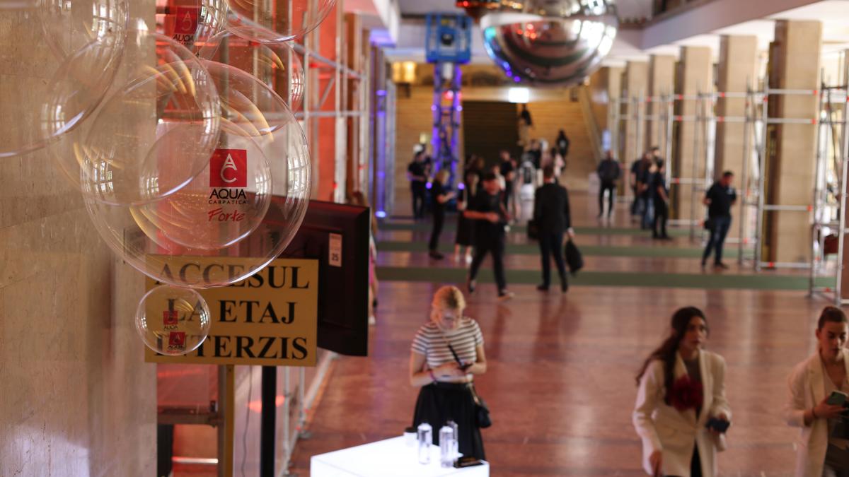 puritate si rafinament la fomo aqua carpatica redefineste efervescenta