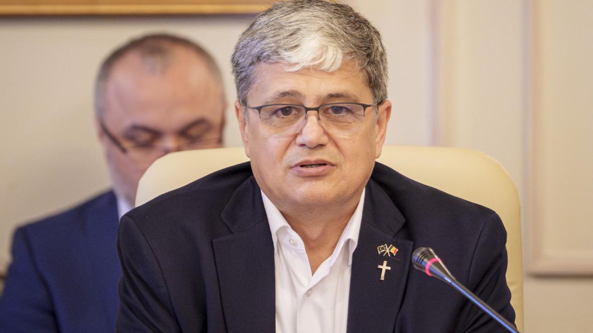 romania transmite aplicatii de plata de 2 1 miliarde de euro catre comisia europeana alte 650 de milioane urmeaza in iulie