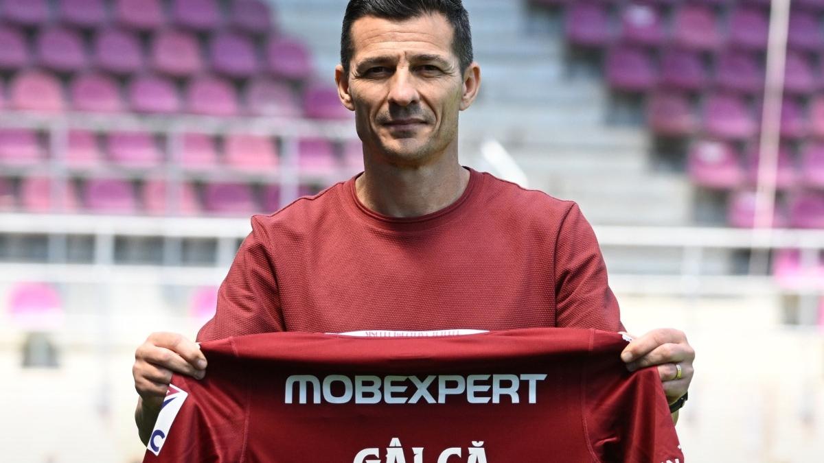 constantin galca este noul antrenor al echipei fc rapid imi doresc sa construim impreuna o echipa care sa joace cu sufletul constantin galca este noul antrenor al echipei fc rapid imi doresc sa construim impreuna o echipa care sa joace cu sufletul