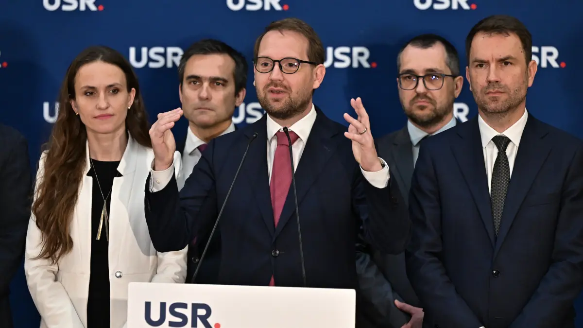 lista finala a candidatilor usr la sefia partidului dominic fritz si violeta alexandru printre cei 9 membri validati