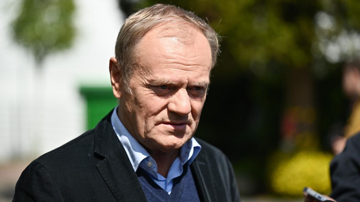 parlamentul poloniei voteaza saptamana viitoare daca guvernul lui donald tusk mai ramane in functie dupa victoria lui karol nawrocki