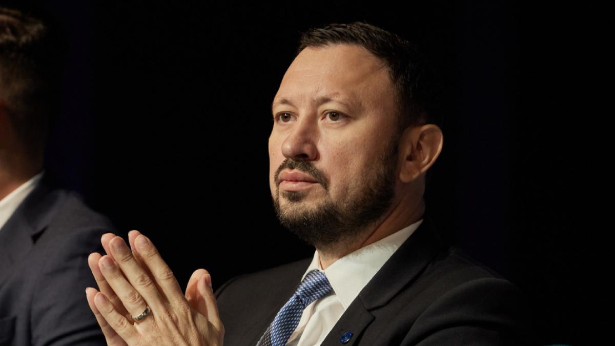 scandalul drumului forestier din padurea baneasa ia amploare mircea fechet ameninta ca va da afara toata conducerea romsilva