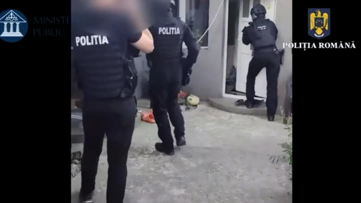 un pitestean e acuzat ca a vandut produse contrafacute pentru potenta pana cand a fost reclamat