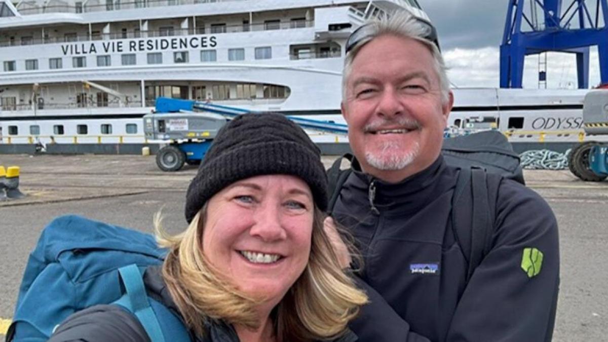 doi soti cu venituri modeste si au rezervat o vacanta de 15 ani pe un vas de croaziera e mai ieftin decat cred oamenii cat a costat