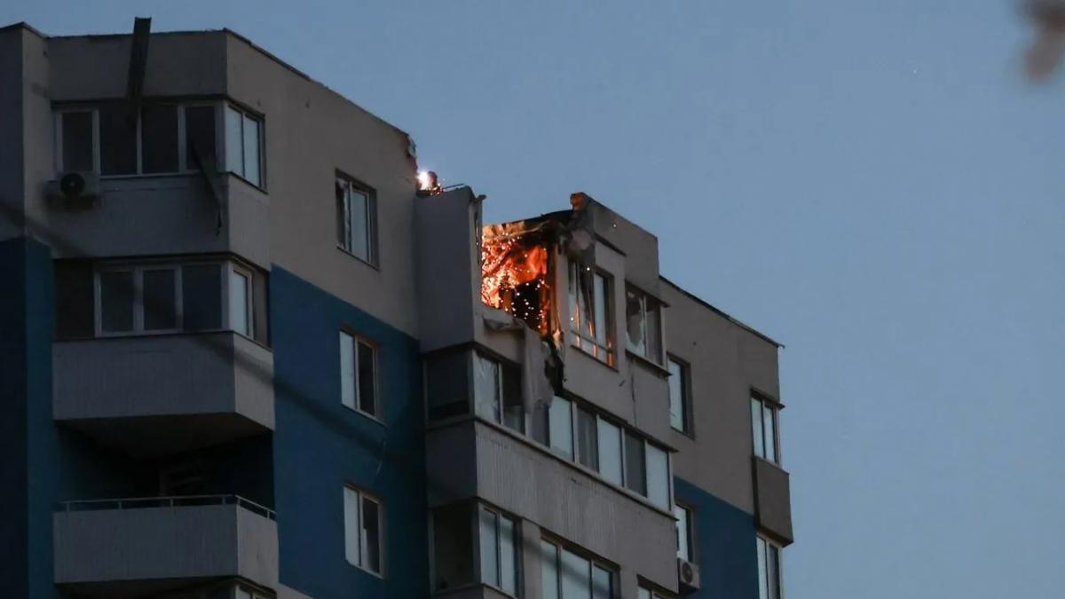 atac masiv cu rachete si drone al armatei ruse in ucraina 5 morti si peste 20 de raniti a fost bombardat si un microbuz cu civili