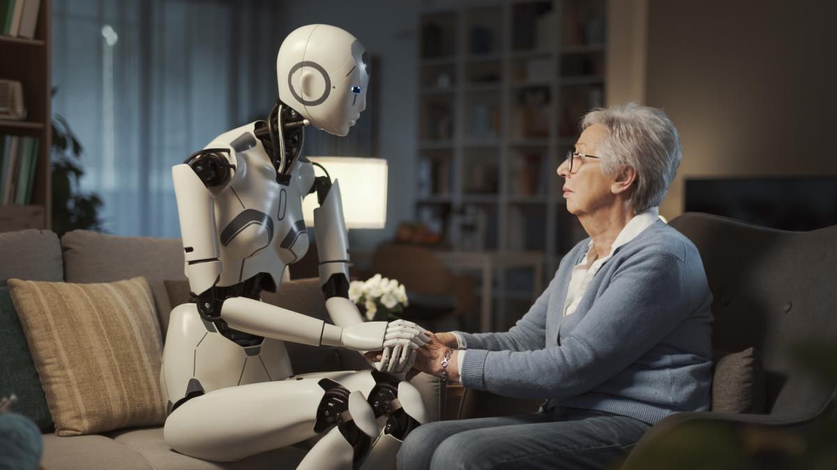 femeie batrana cu robot ai