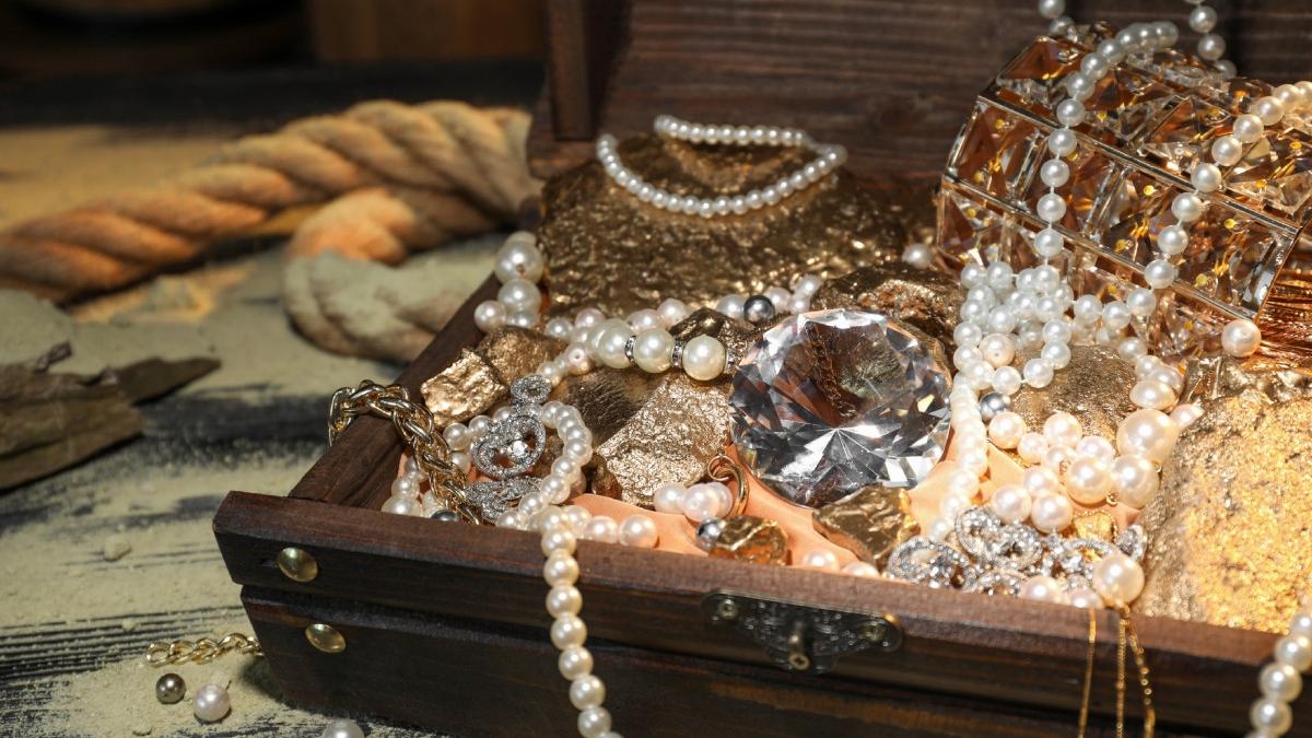 comoara vikinga gasita sub o casa veche de 1 000 de ani langa stockholm genul de descoperire pe care o faci o singura data in viata