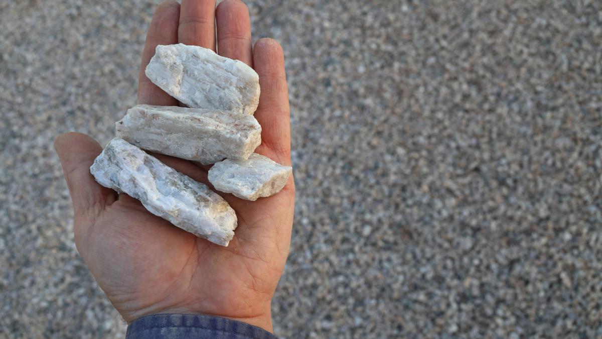 geologii au descoperit in sua un depozit urias de litiu de 19 milioane de tone