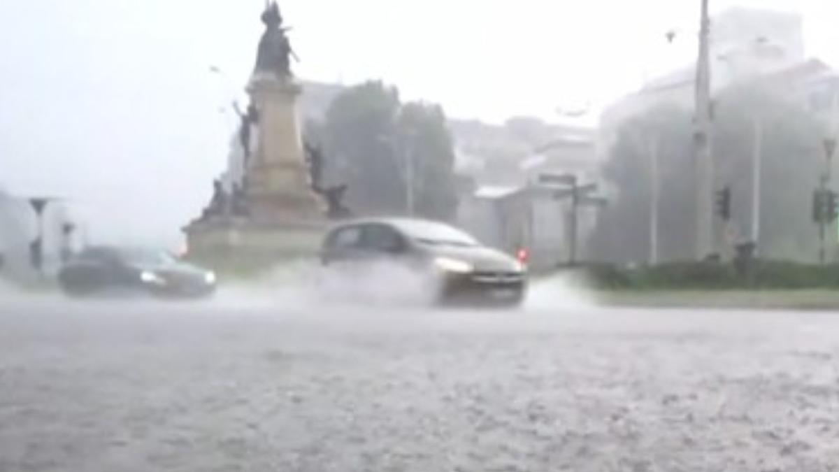 apa nova intervine masiv dupa ploaia torentiala din bucuresti