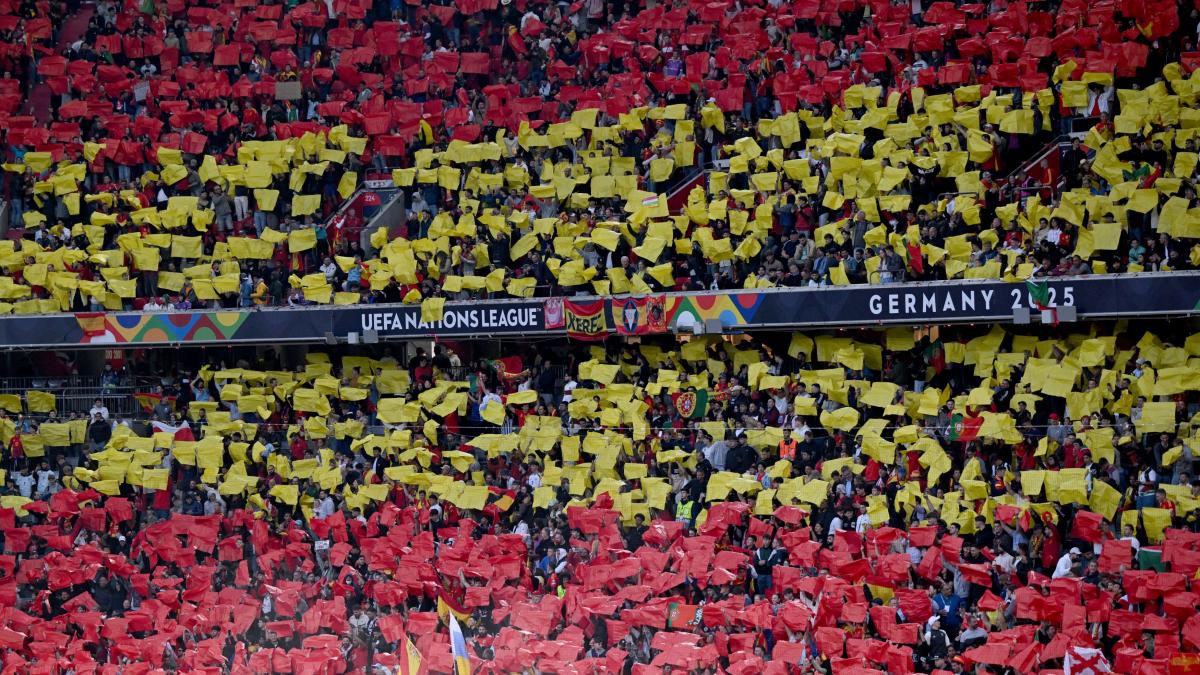 un accident tragic un suporter a murit in timpul finalei ligii natiunilor dupa ce a cazut din tribune