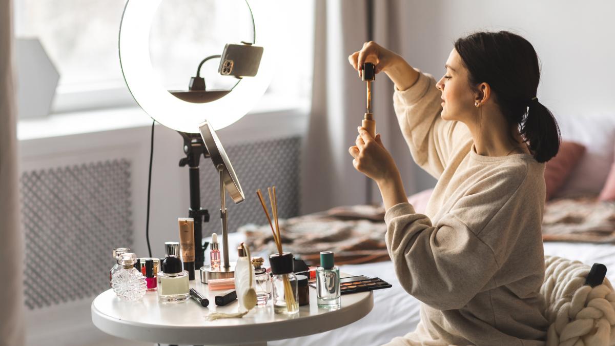 ce pericole ascund pentru adolescenti filmuletele get ready with me de pe tiktok un studiu arata efectele nocive