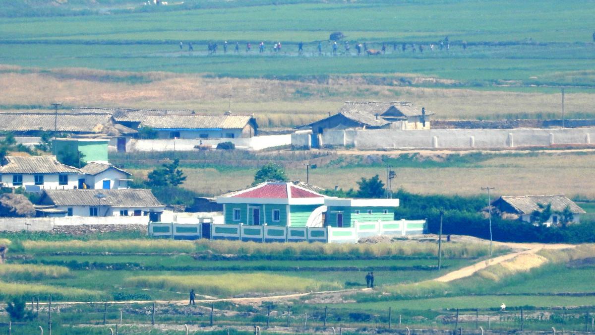 kim jong un a oprit megafoanele care difuzau muzica din filme de groaza la granita cu coreea de sud