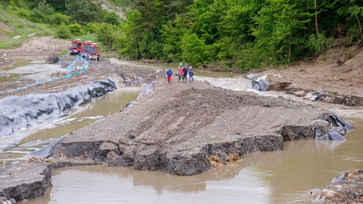 ministrul mediului spune ca firma care a distrus digurile de la praid nu a cerut nicio aprobare vor cadea multe capete