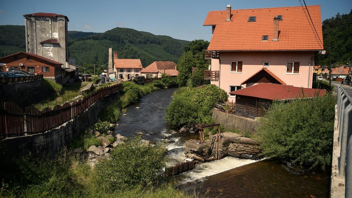 autoritatile din alba anunta cresterea salinitatii pe tarnava mica in zona blaj