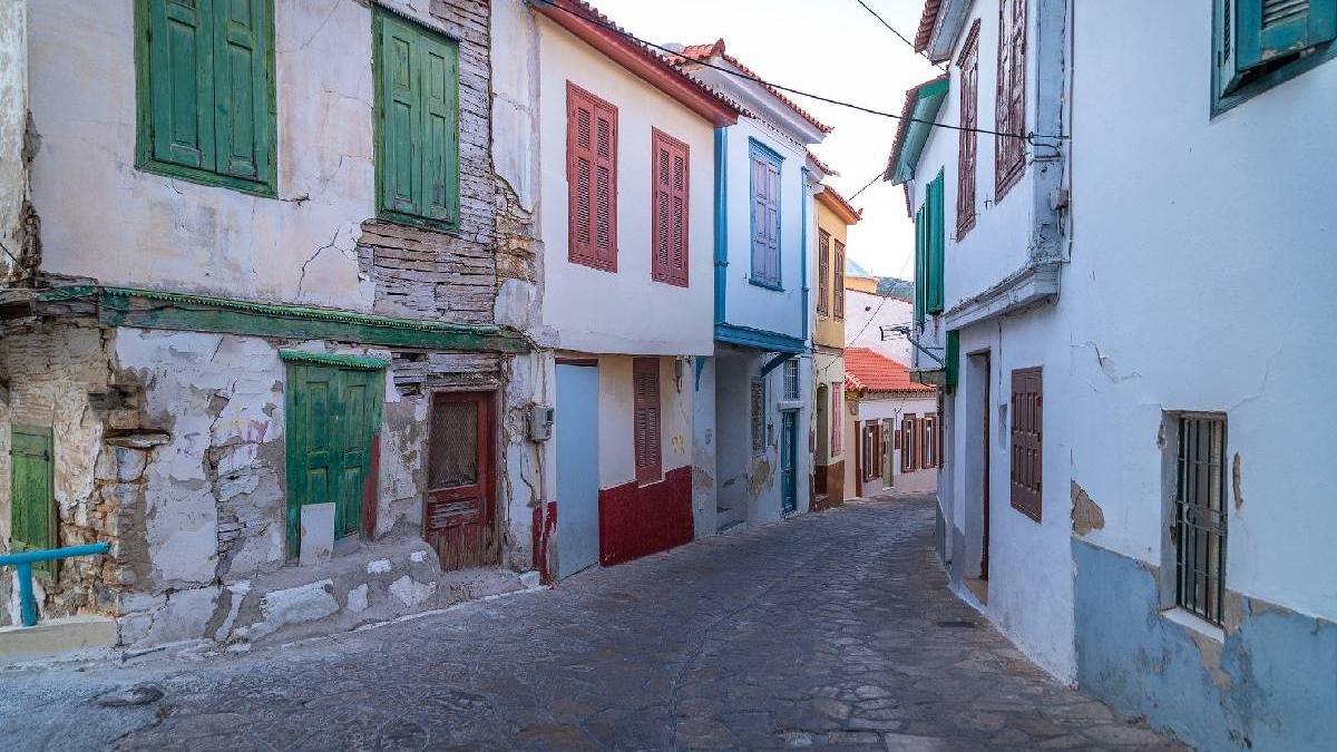 cutremurele zguduie planurile de vacanta ce nu acopera asigurarea de calatorie