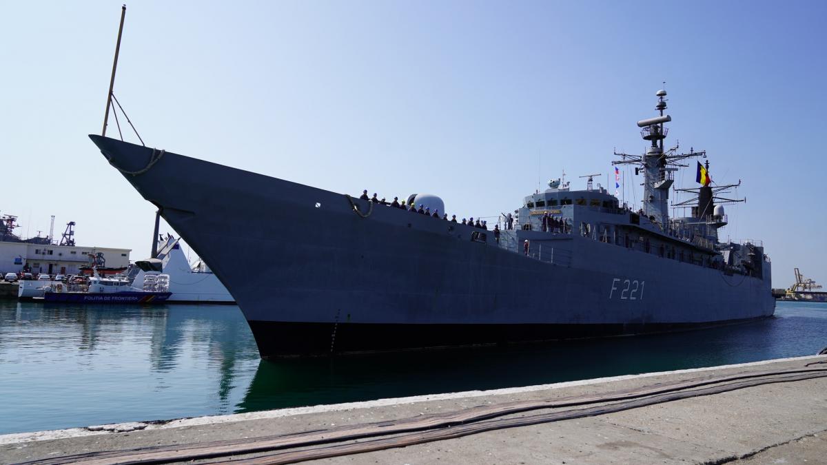 fregata regele ferdinand s a intors la constanta fara marinarul disparut in iunie unchiul lui face acuzatii cred ca a fost ucis