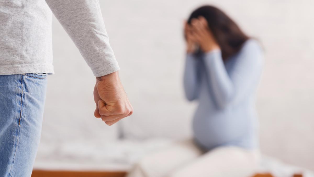 caz socant in italia un barbat si a mutilat iubita gravida taindu i o bucata de limba pentru ca femeia a refuzat sa l sarute