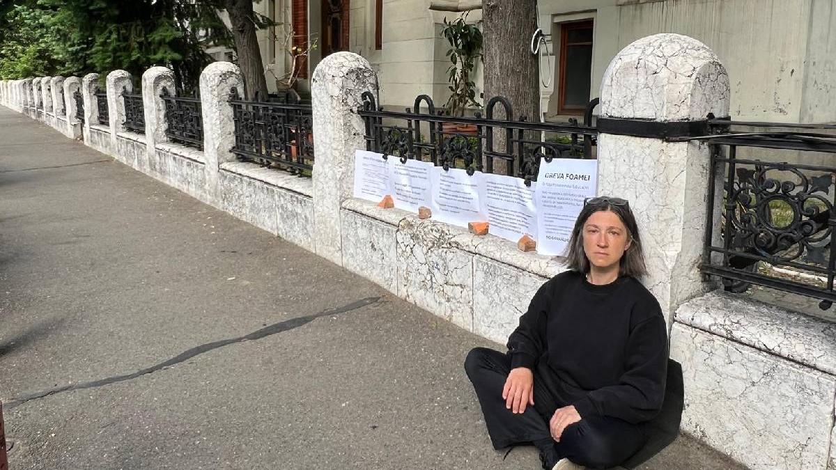 dupa greva foamei o petitie mama care a infruntat sistemul cere ca nota la limba materna sa nu fie inclusa in diploma de bac