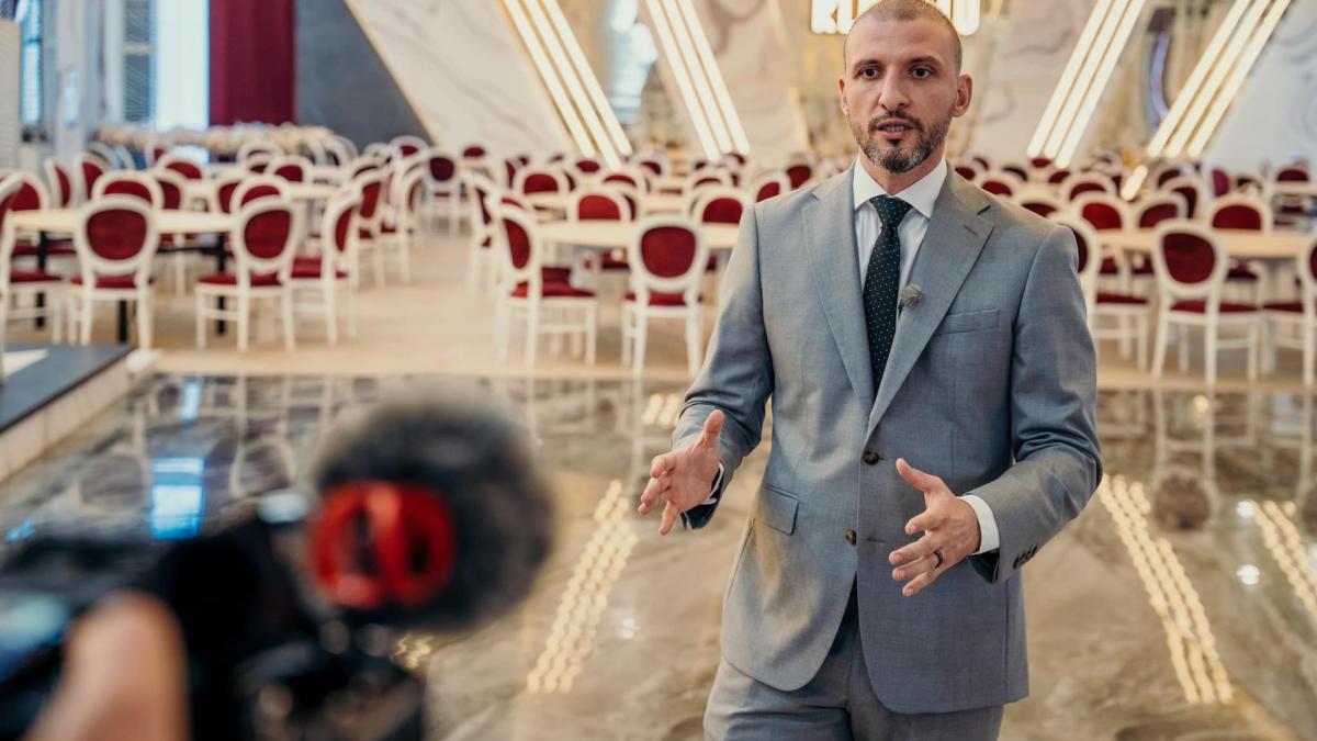 iubita lui stefan mandachi a cerut ordin de protectie si bratara de monitorizare pentru omul de afaceri