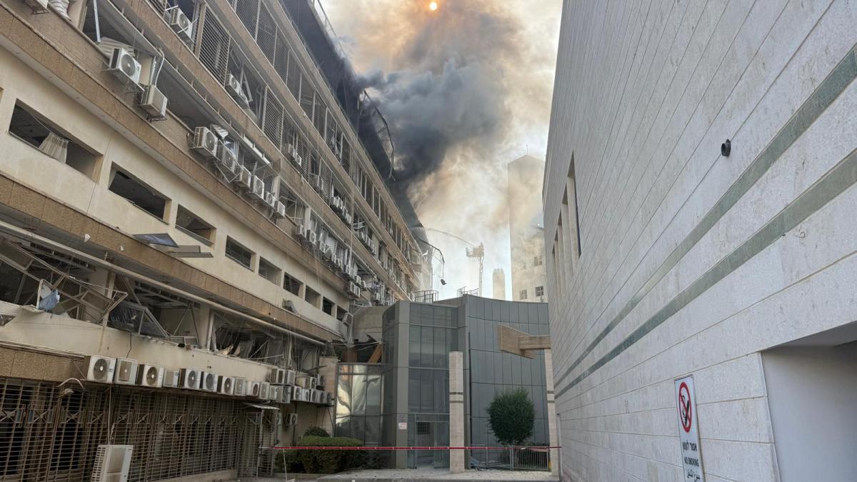 imagini teribile din spitalul israelian din beersheba distrus de rachete iraniene marturia unui roman am auzit toate bubuiturile