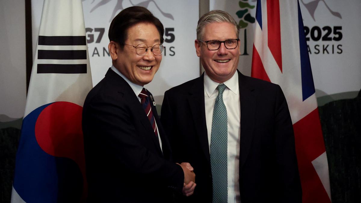 moment stanjenitor la g7 premierul britanic l a confundat pe presedintele sud coreean cu translatorul sau