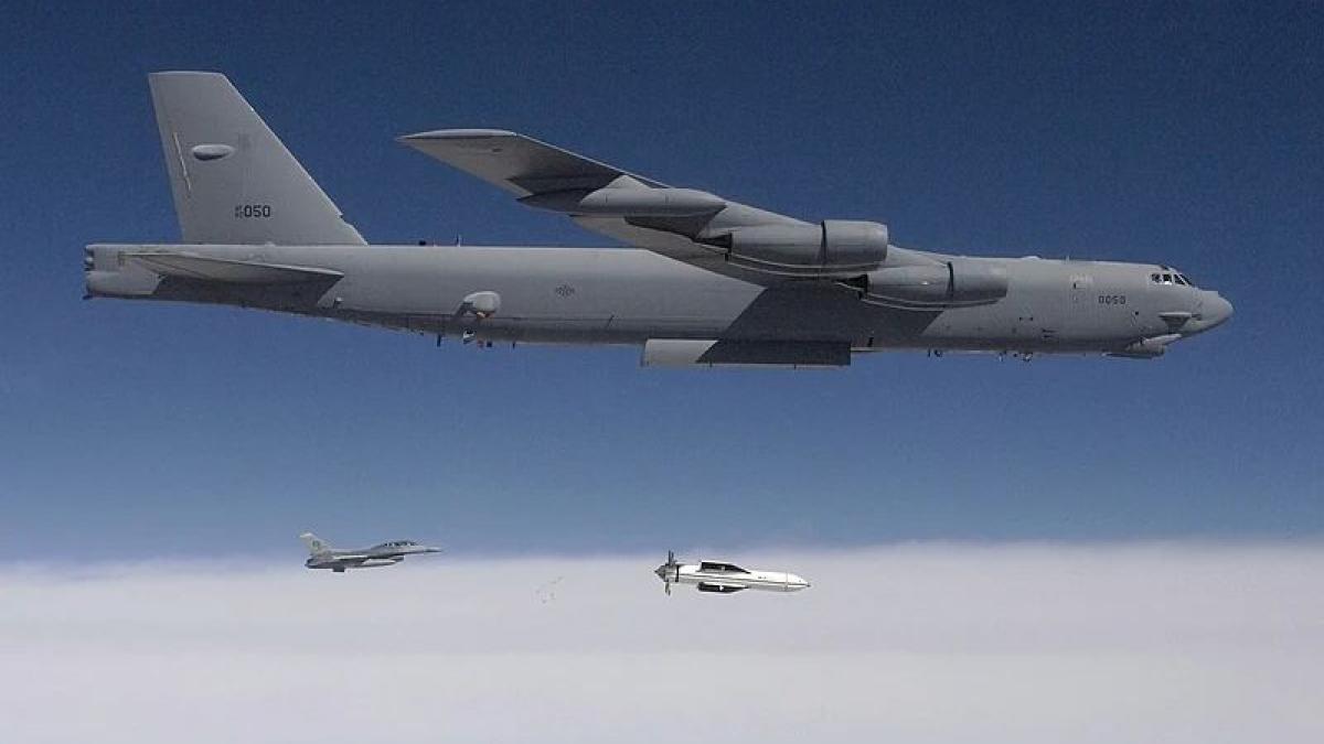 motivul pentru care donald trump s a abtinut sa dea ordinul de atac in iran probabil ca doar o arma nucleara ar rezolva problema