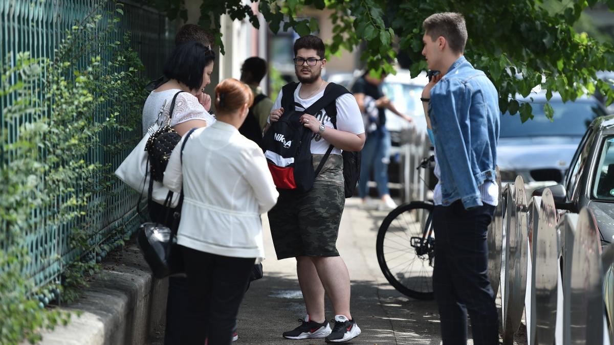 scoala nu ii pregateste pe elevi pentru piata muncii si pentru viitor noile planuri cadru pentru liceu nu ar schimba cu mult situatia