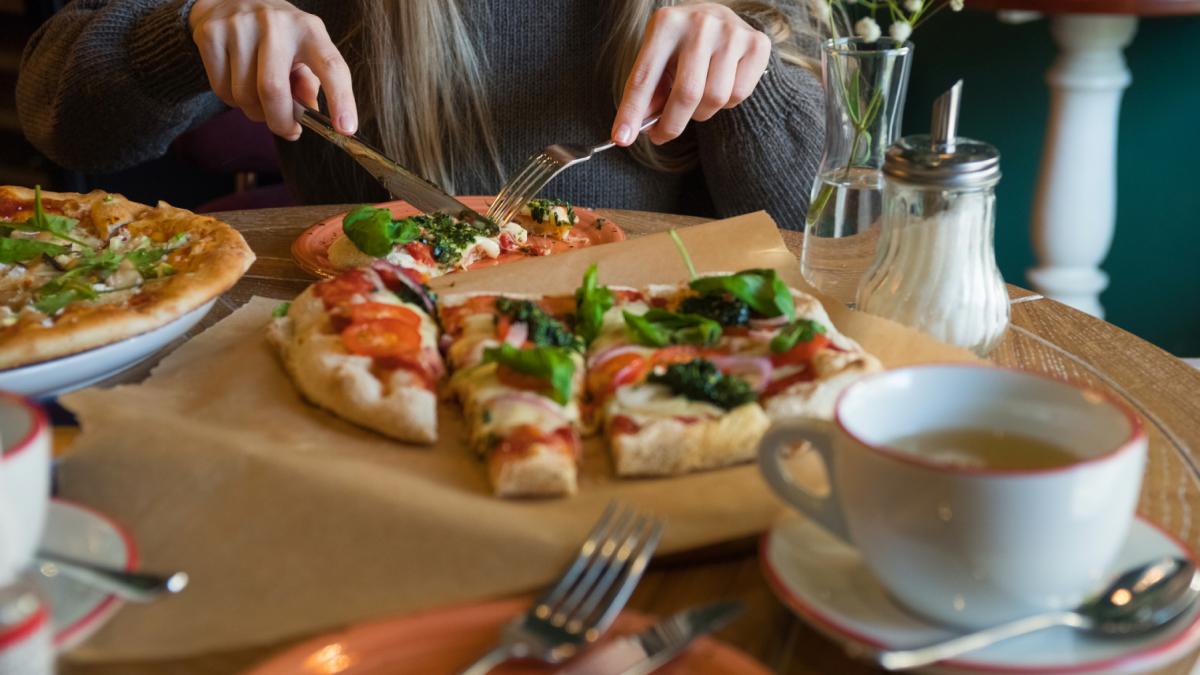 scumpiri in lant la restaurant cofetarie si la vacante daca creste tva cat va costa nota de plata pentru o pizza paste si o cafea