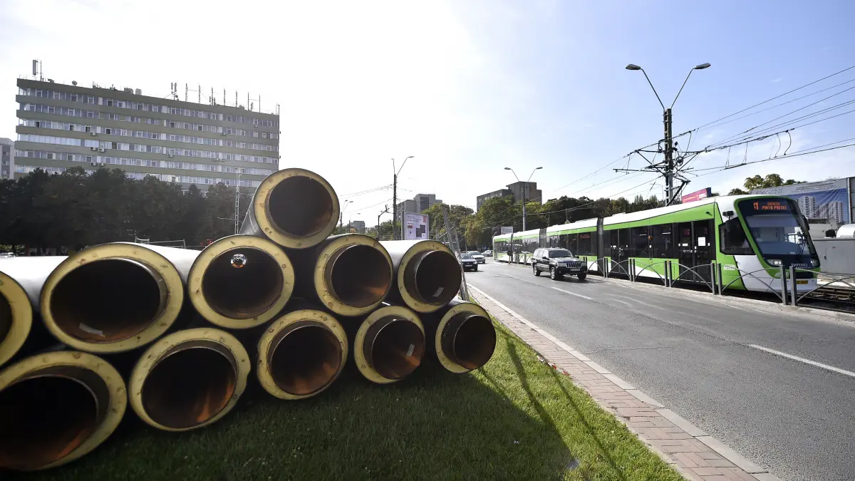 tramvaiele 25 si 41 nu vor circula in weekend din cauza lucrarilor la sine care sunt liniile naveta stabilite