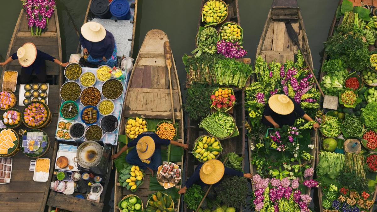 de ce atat de multe nume thailandeze includ afixul porn strainii care merg acolo incep sa rada cand le aud