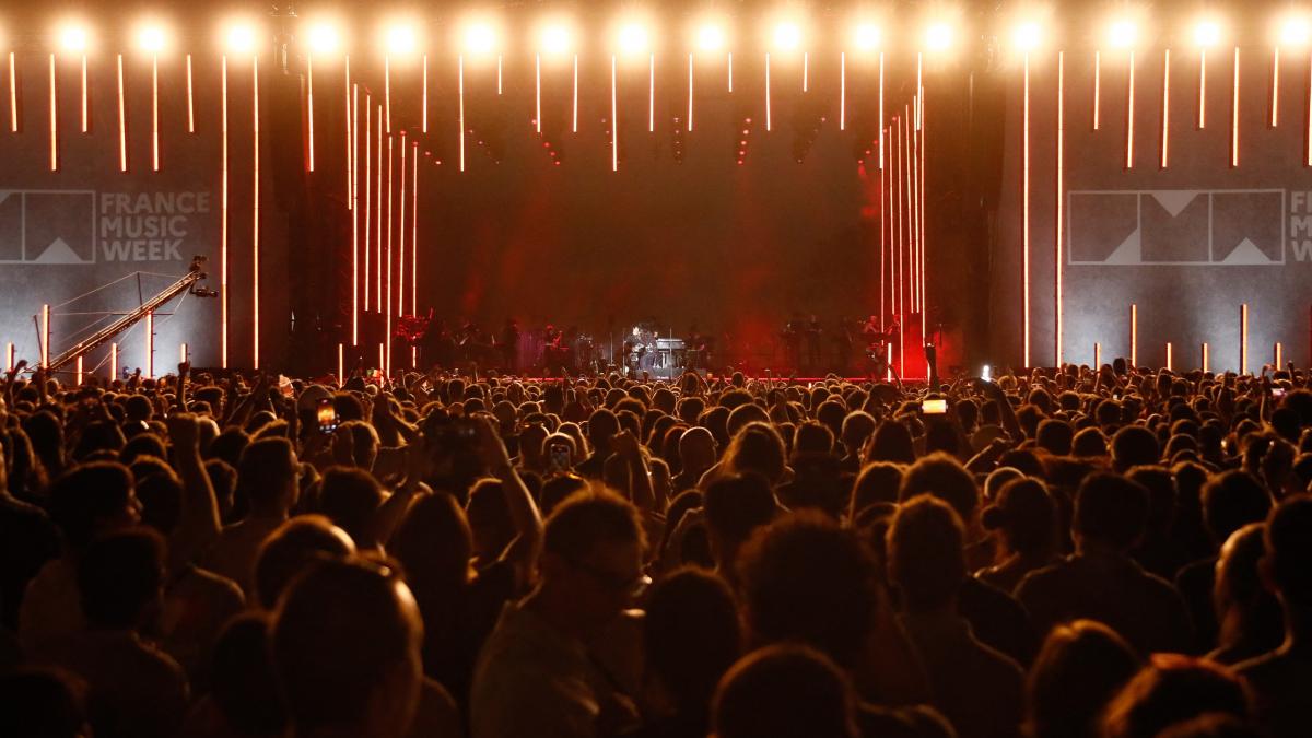 panica la un festival de muzica din franta 145 de oameni au fost intepati cu seringi dupa li s a facut rau