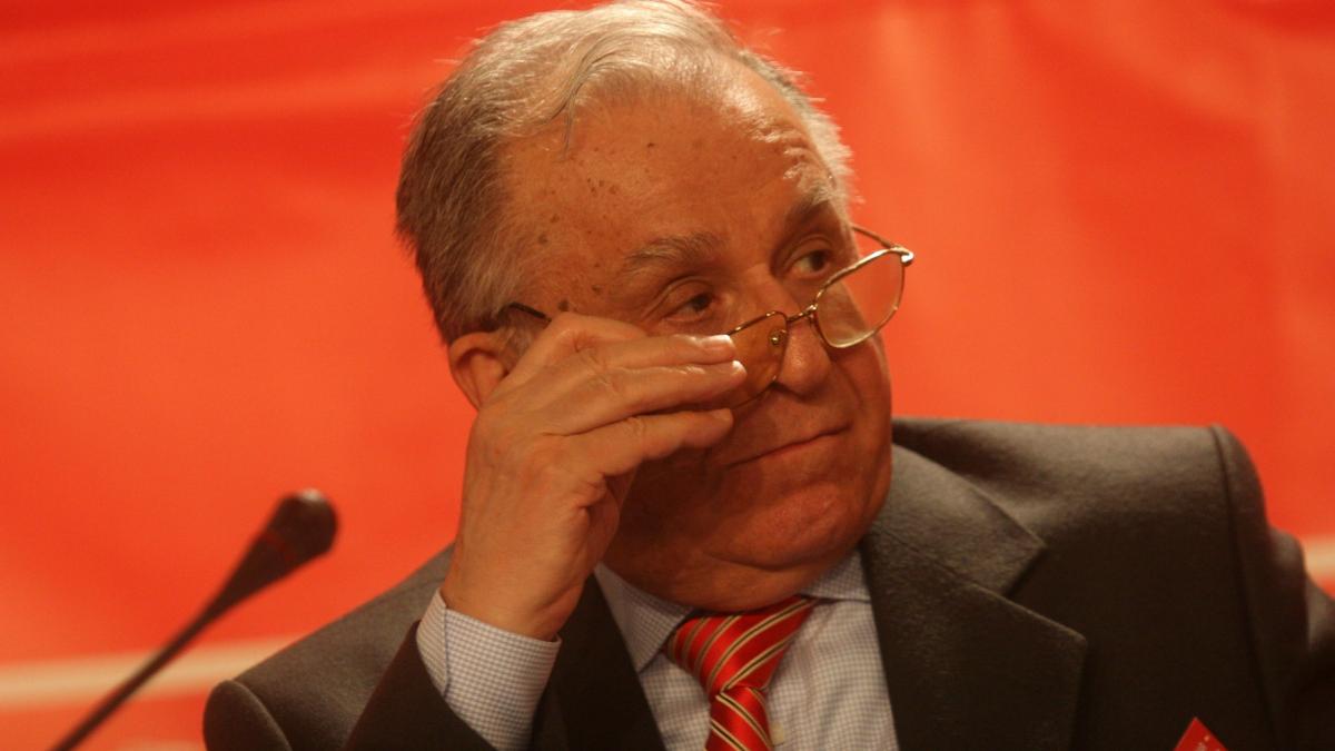 starea de sanatate a lui ion iliescu internat la ati spitalul a transmis ultimele detalii are in continuare nevoie de oxigen