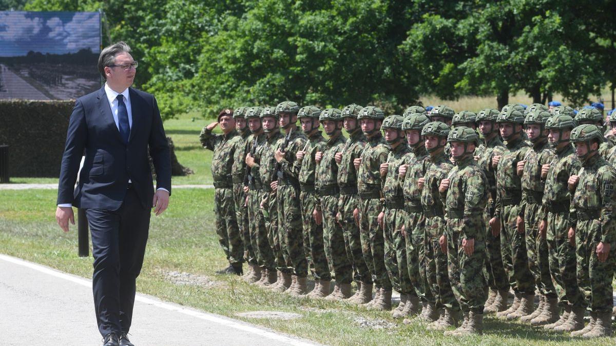 vucic dezvaluie ca serbia s a inarmat in secret pentru a se apara de o alianta kosovo albania croatia putini stiu ce arme am adus