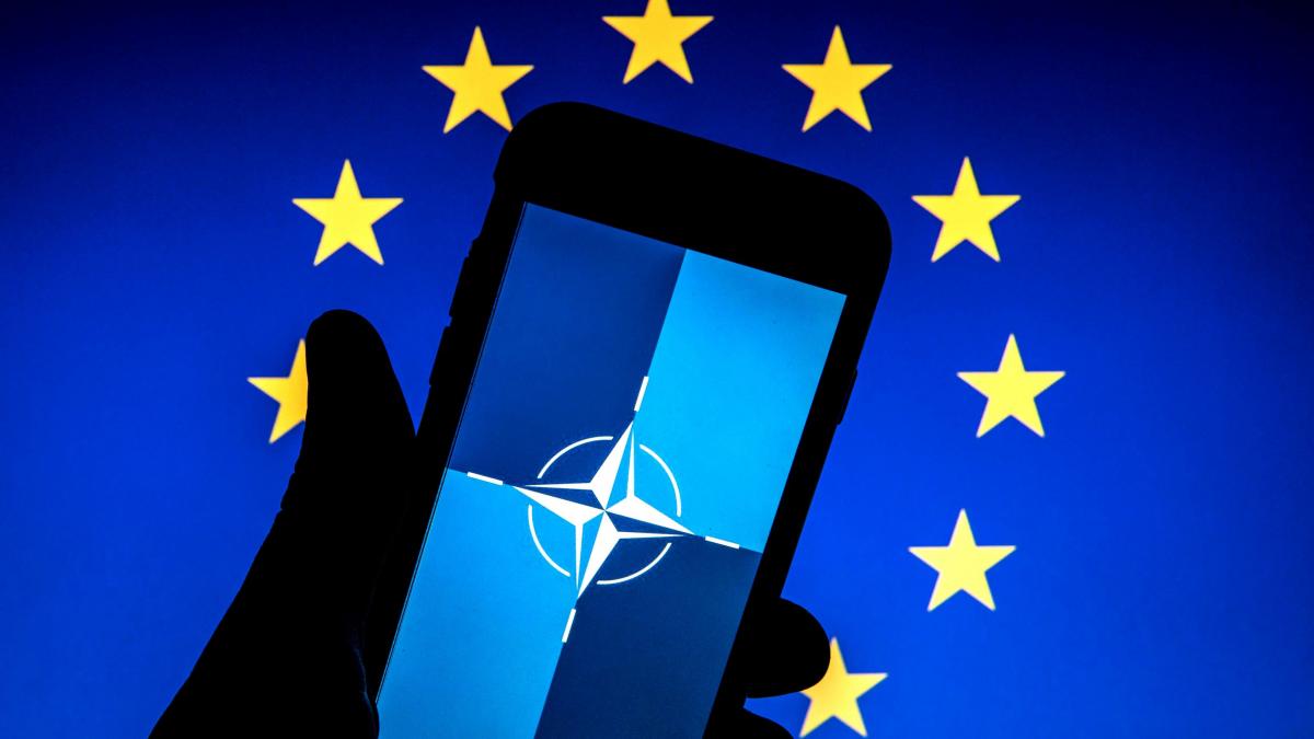 majoritatea romanilor au incredere in ue si in nato sondaj