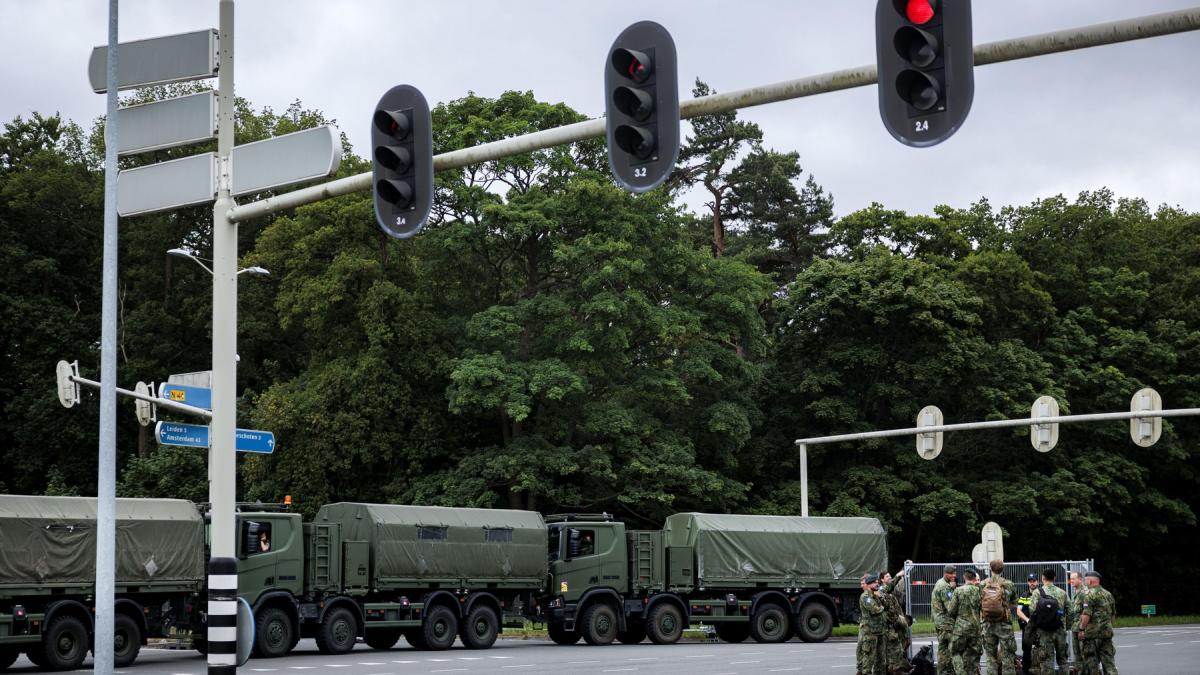 masuri de securitate fara precedent la summitul nato de la haga este cea mai mare operatiune de securitate din istoria olandei