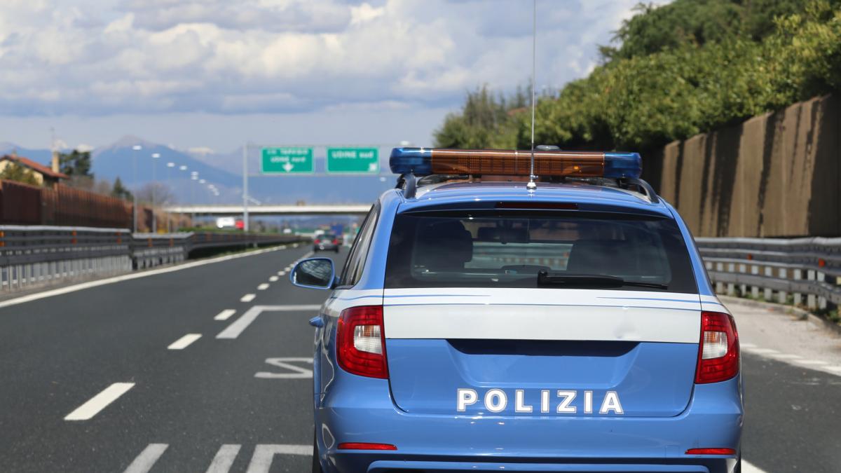 doi hoti romani intre care o femeie insarcinata urmariti ca n filme in italia ce s a gasit in masina lor