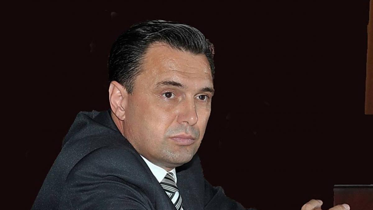 primarul din cernavoda explica de ce da 400 000 de euro pentru festivalul de manele acum ne preocupa pe toti criza