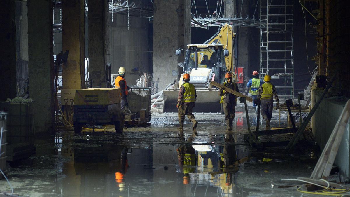 bolojan vrea sa puna penalizari in contracte de 1 pe ziua de intarziere pislaru nu mai conteaza ca e firma lu x sau y