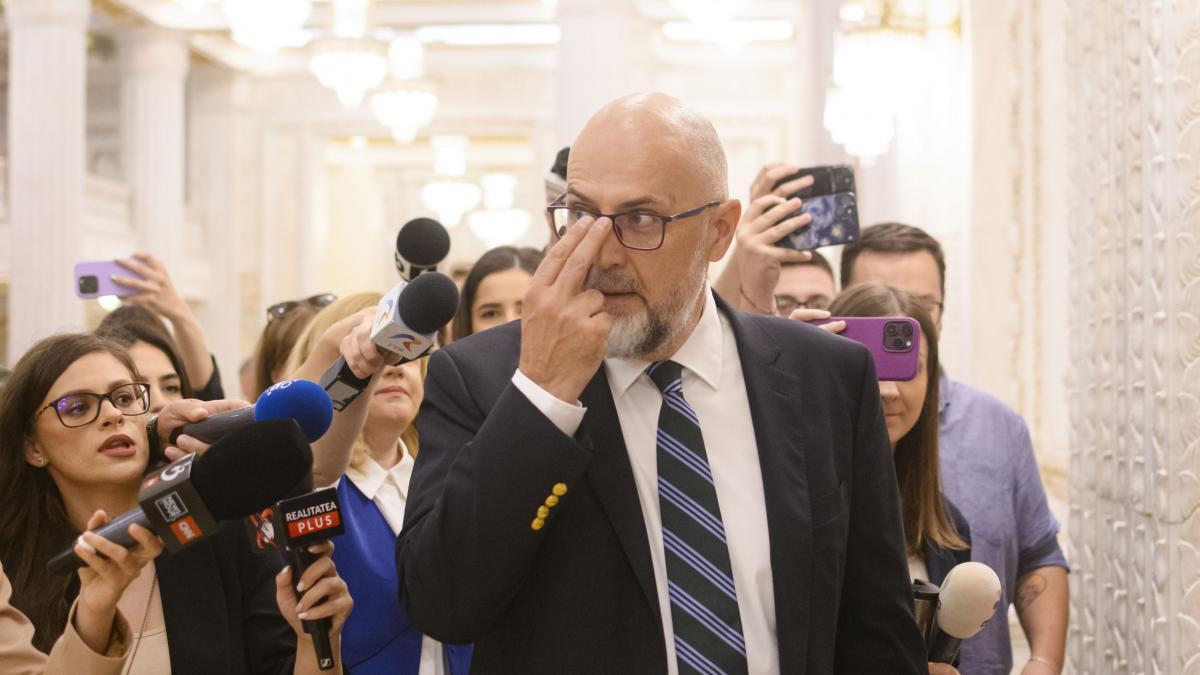 coalitia analizeaza comasarea cna cu ancom si cncd cu avocatul poporului kelemen hunor o decizie nu a fost luata