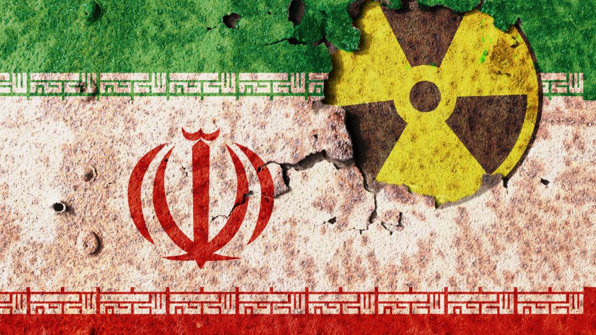 iranul a aprobat un proiect de lege prin care si suspenda cooperarea cu aiea tara semnase tratatului de neproliferare nucleara in 1970