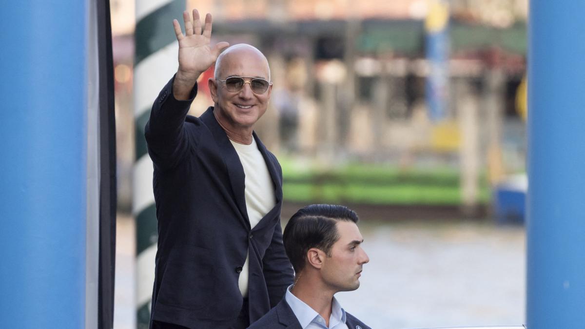 nunta lui jeff bezos la venetia il costa pe miliardar cat ar insemna pentru un om de rand o cafea si un croasant