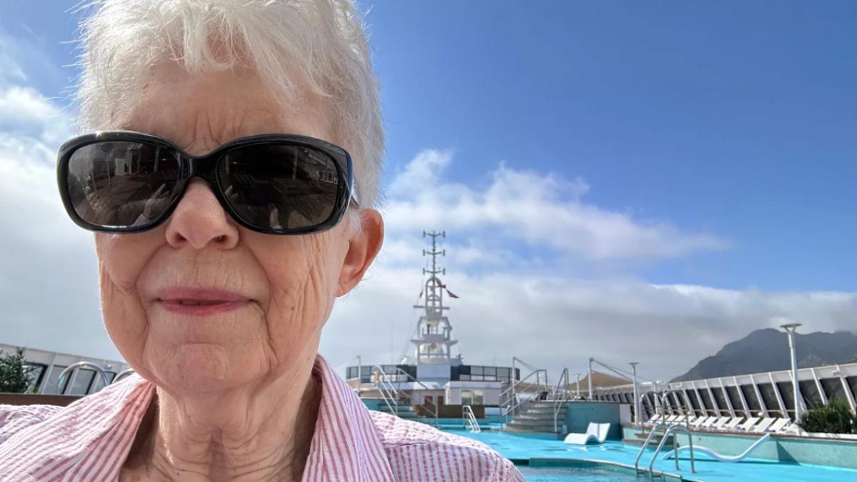 o femeie de 77 de ani a vandut tot ce avea ca sa poata trai in urmatorii 15 ani pe un vas de croaziera