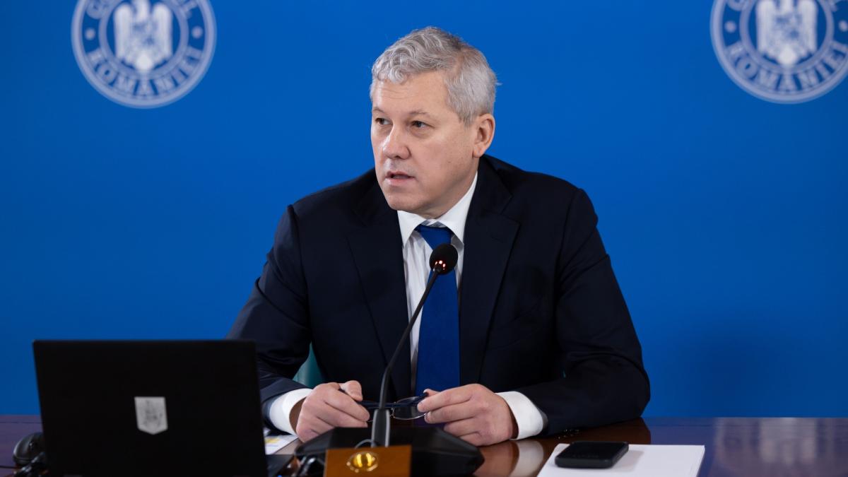 predoiu incasez o singura indemnizatie lunara aferenta functiei de ministru