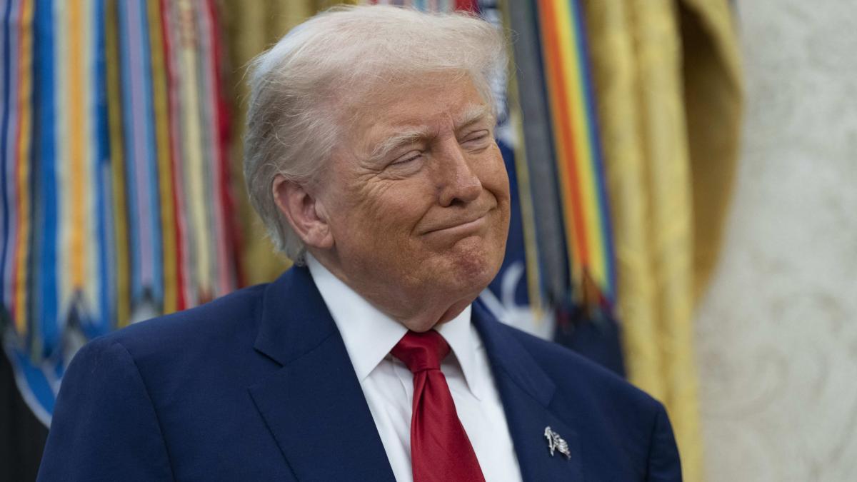 cum incearca trump sa i convinga pe senatorii republicani sa i aprobe planul fiscal e o lege mare si frumoasa