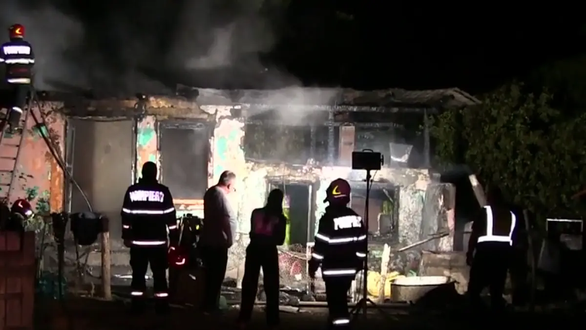 tragedie in vaslui un copil de doar 8 ani a murit carbonizat iar bunica lui e in stare grava dupa ce le a luat foc casa